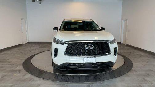 Majestic White 2023 INFINITI QX60 Luxe