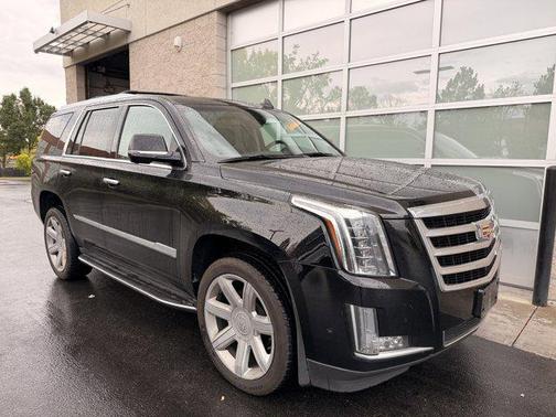 2017 Cadillac Escalade Luxury