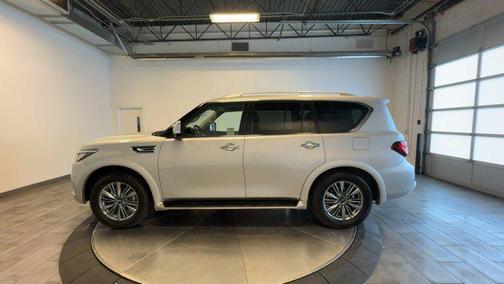 2021 INFINITI QX80 Luxe