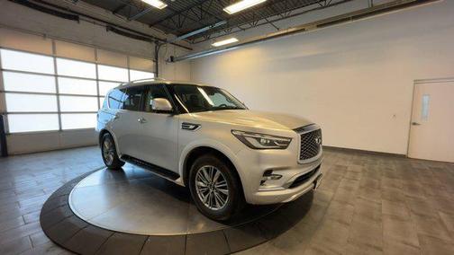 2021 INFINITI QX80 Luxe