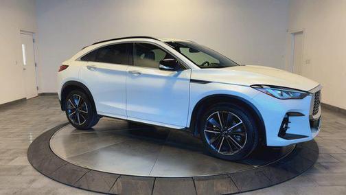 2023 INFINITI QX55 LUXE