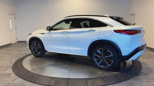 2023 INFINITI QX55 LUXE
