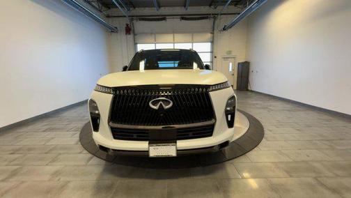 Radiant White/Black Obsidian 2025 INFINITI QX80 AUTOGRAPH AWD