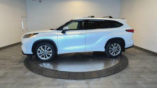 2022 Toyota Highlander Hybrid Limited