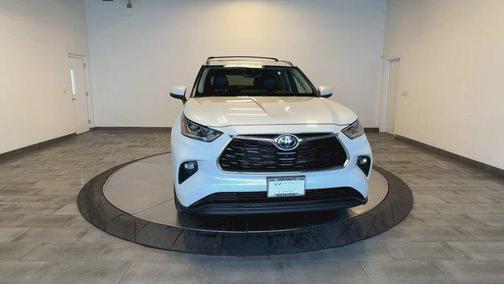 2022 Toyota Highlander Hybrid Limited