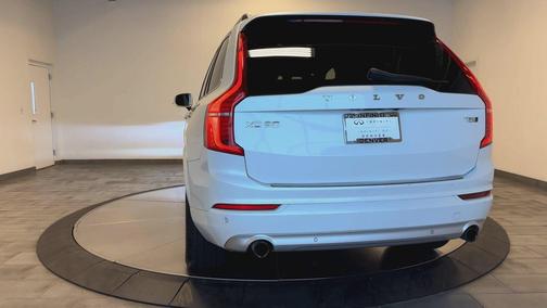 Crystal White Metallic 2018 Volvo XC90 T5 Momentum