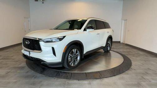 Majestic White 2023 INFINITI QX60 Luxe
