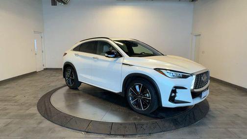 2022 INFINITI QX55 ESSENTIAL