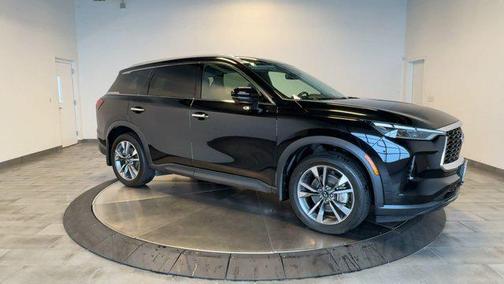 Mineral Black 2025 INFINITI QX60 Luxe