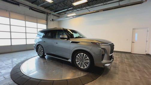 2025 INFINITI QX80 SENSORY AWD