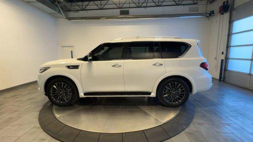 2024 INFINITI QX80 SENSORY AWD