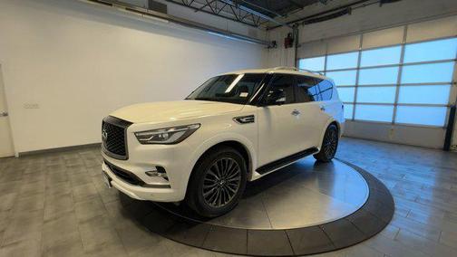 2024 INFINITI QX80 SENSORY AWD