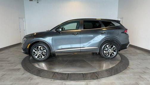 Gravity Gray 2024 Kia Sportage EX