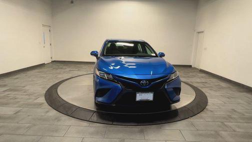 2019 Toyota Camry Hybrid SE