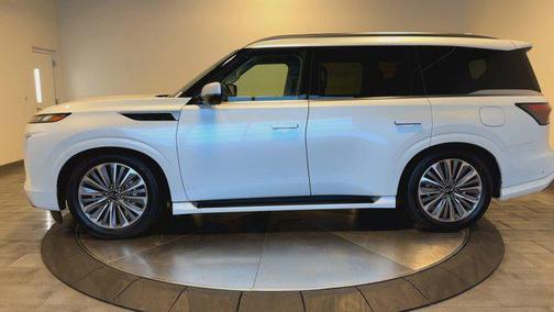 2025 INFINITI QX80 SENSORY AWD