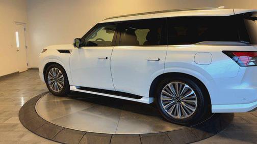 2025 INFINITI QX80 SENSORY AWD