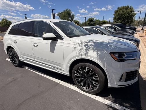 Carrara White 2020 Audi Q7 55 Premium Plus