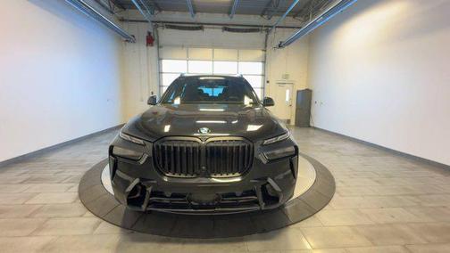 Black Sapphire Metallic 2023 BMW X7 xDrive40i