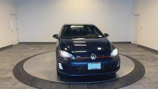 2017 Volkswagen Golf GTI 2.0T SE 4-Door