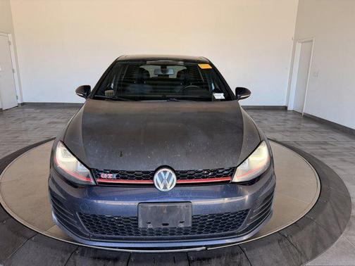 2017 Volkswagen Golf GTI 2.0T SE 4-Door