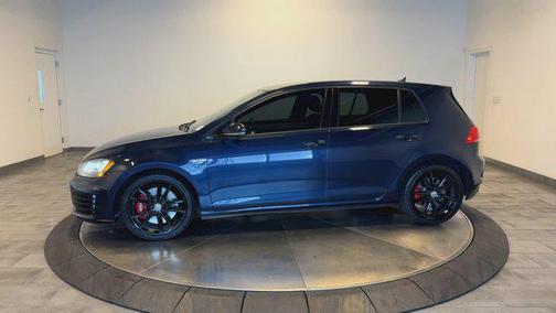 2017 Volkswagen Golf GTI 2.0T SE 4-Door