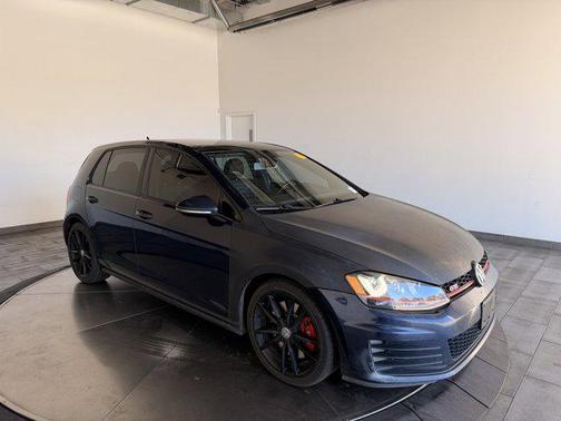 2017 Volkswagen Golf GTI 2.0T SE 4-Door