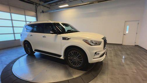 2024 INFINITI QX80 SENSORY AWD