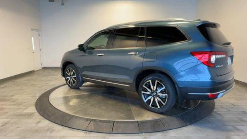 Steel Sapphire Metallic 2022 Honda Pilot Touring 8-Passenger