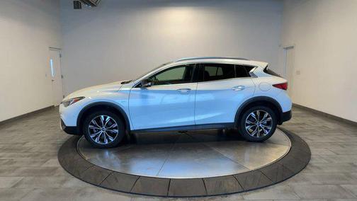 2019 INFINITI QX30 LUXE