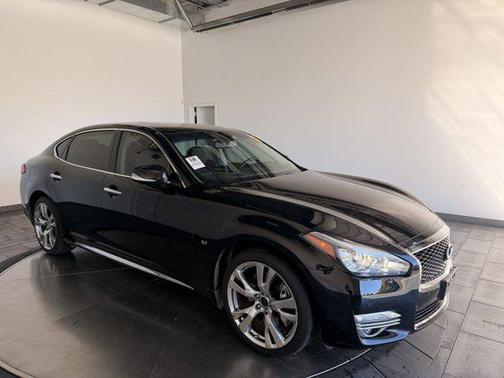 2018 INFINITI Q70L 3.7 LUXE