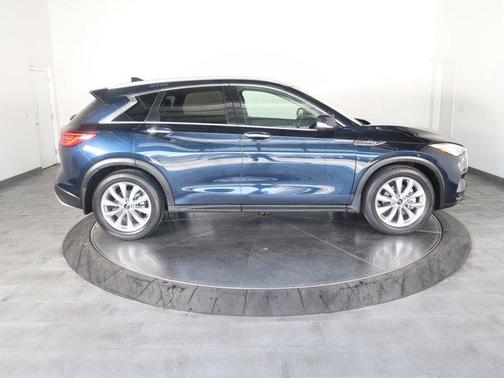 2021 INFINITI QX50 LUXE AWD