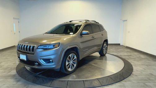 2019 Jeep Cherokee Overland