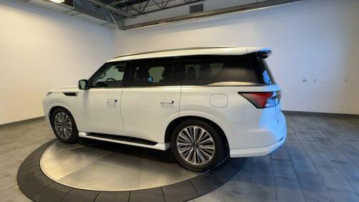 2025 INFINITI QX80 SENSORY AWD