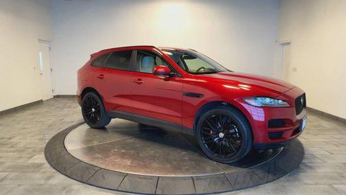 2017 Jaguar F-PACE 35t Prestige