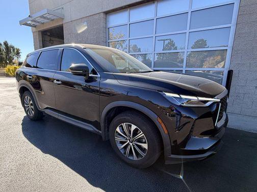 2023 INFINITI QX60 Pure