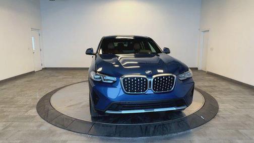 2022 BMW X4 xDrive30i