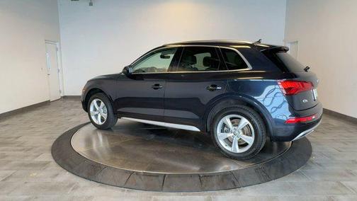 Moonlight Blue Metallic 2020 Audi Q5 45 Premium Plus