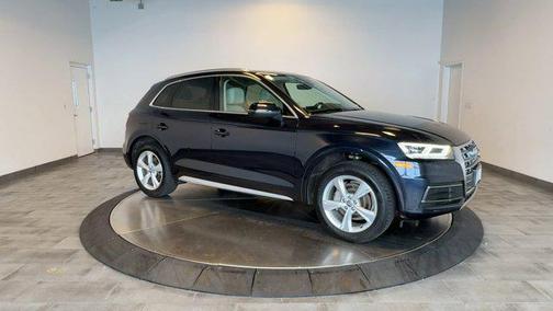Moonlight Blue Metallic 2020 Audi Q5 45 Premium Plus