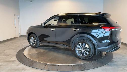 Mineral Black 2025 INFINITI QX60 Pure