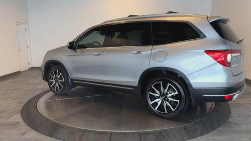 2021 Honda Pilot Touring 8-Passenger