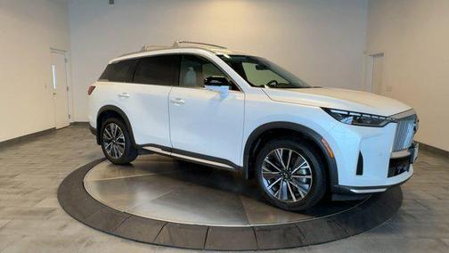 Radiant White 2026 INFINITI QX60 LUXE AWD