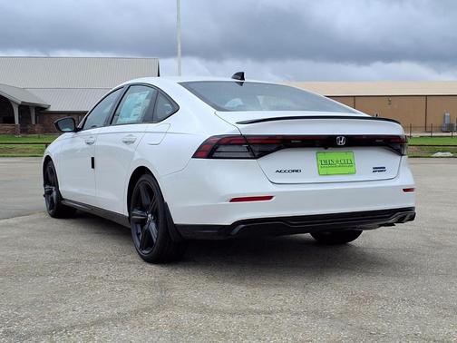 Platinum White Pearl 2026 Honda Accord Hybrid Sport-L