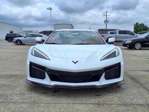 Arctic White 2024 Chevrolet Corvette Z06