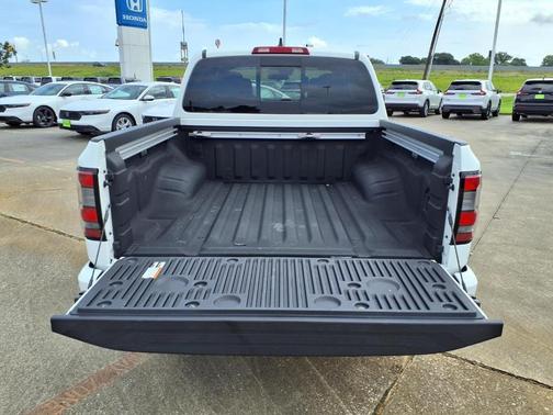 Glacier White 2025 Nissan Frontier SV