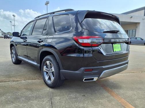 Crystal Black Pearl 2026 Honda Pilot EX-L