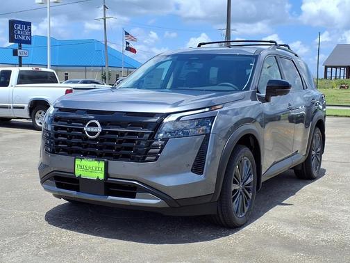 Gun Metallic 2026 Nissan Pathfinder SL