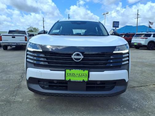 Fresh Powder 2026 Nissan Kicks S