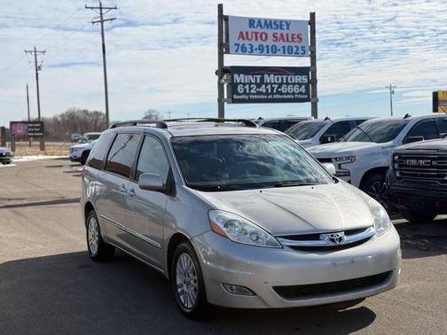 2009 Toyota Sienna XLE Limited