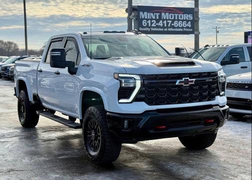 2024 Chevrolet Silverado 2500 4WD Crew Cab Standard Bed ZR2