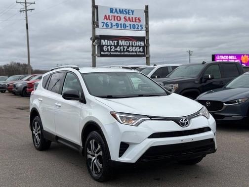 Super White 2016 Toyota RAV4 LE